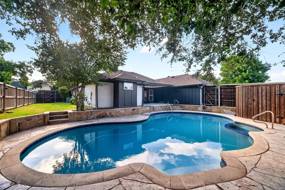 3904 Covinton Lane Plano, TX 75023