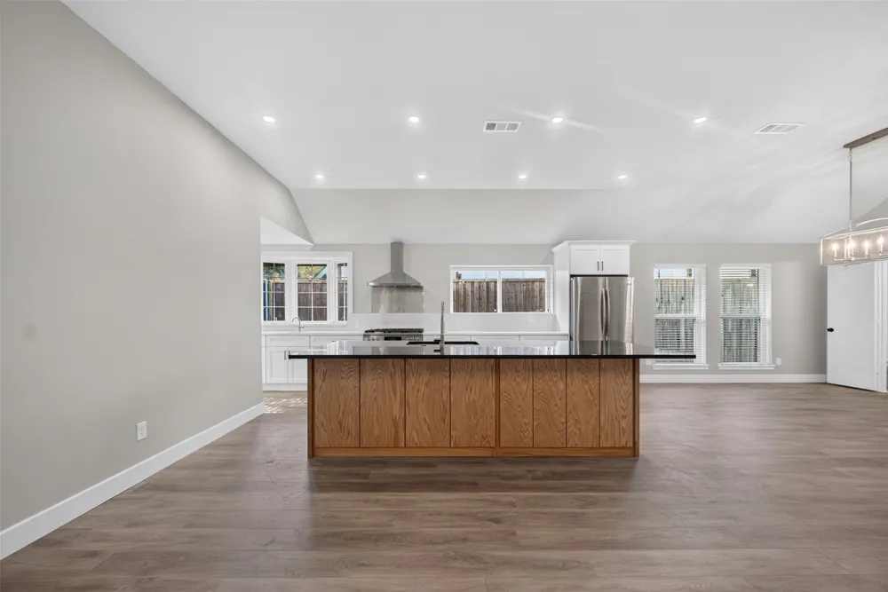 3904 Covinton Lane Plano, TX 75023