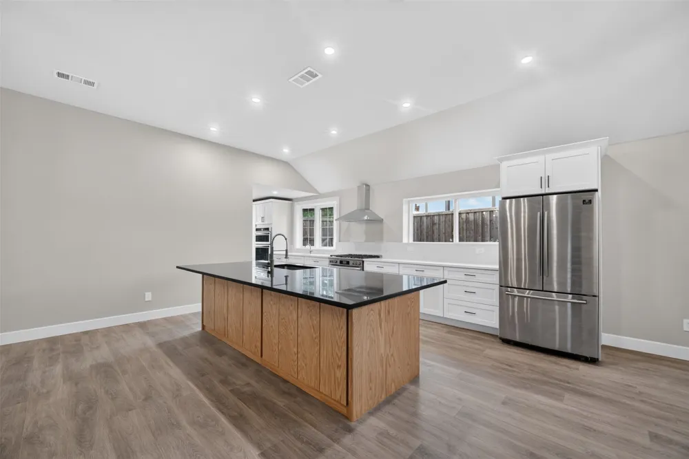 3904 Covinton Lane Plano, TX 75023