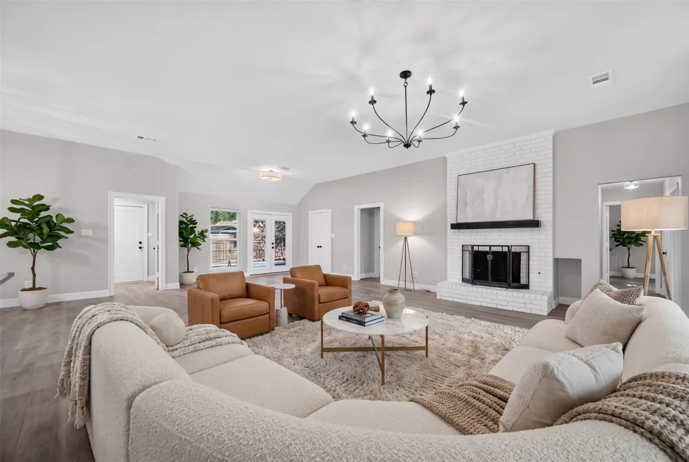 3904 Covinton Lane Plano, TX 75023