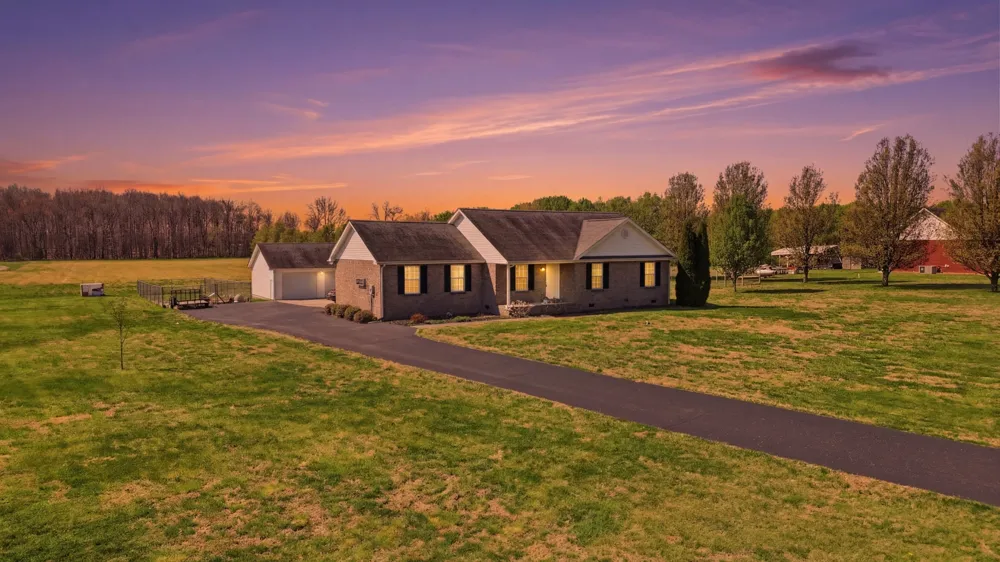 2877 Sixteenth Model Rd Manchester, TN 37355