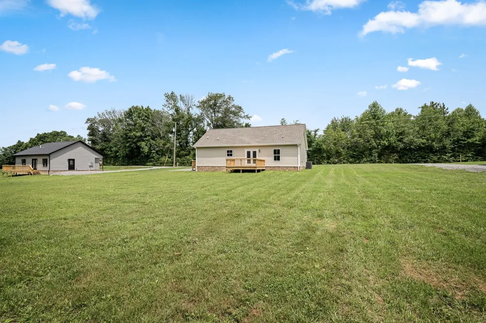 342 Underhill Rd McMinnville, TN 37110