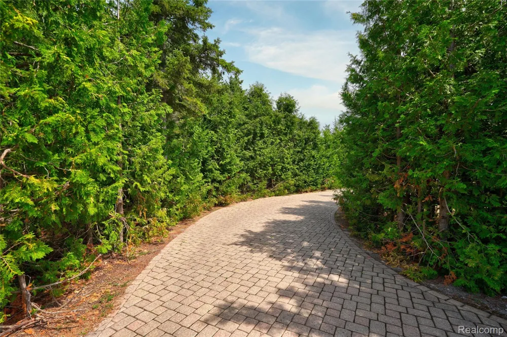 4935 E Grand Lake Road Presque Isle Township, MI 49777