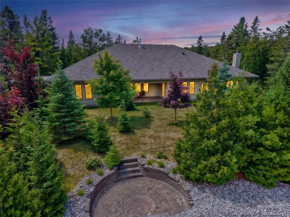 4935 E Grand Lake Road Presque Isle Township, MI 49777
