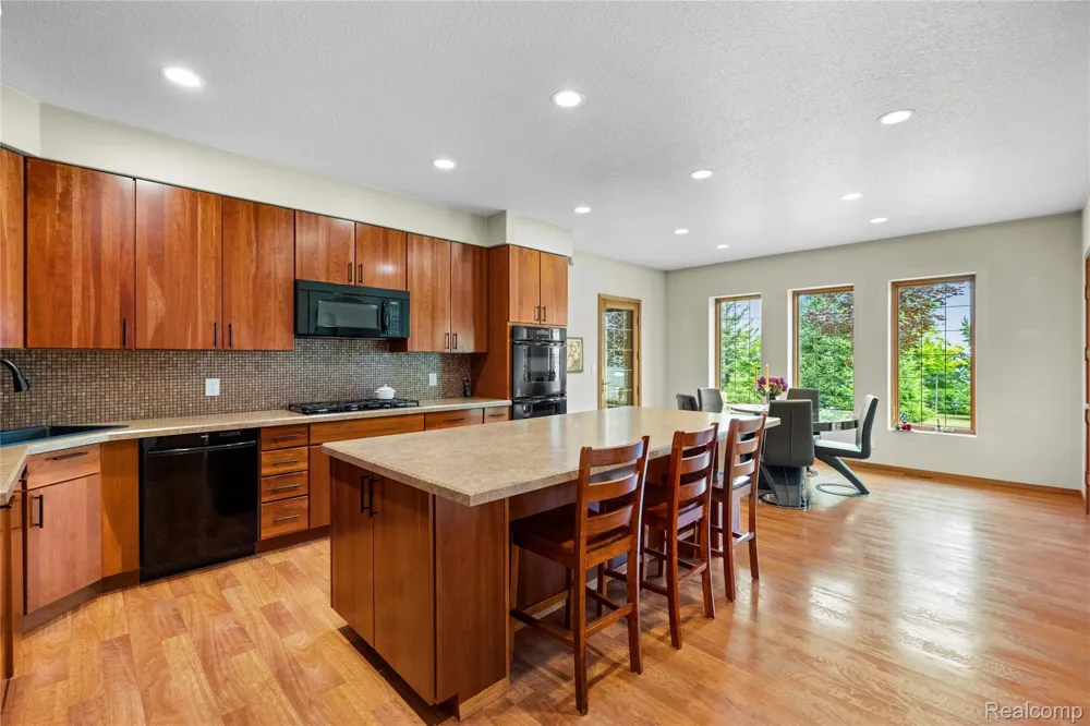 4935 E Grand Lake Road Presque Isle Township, MI 49777