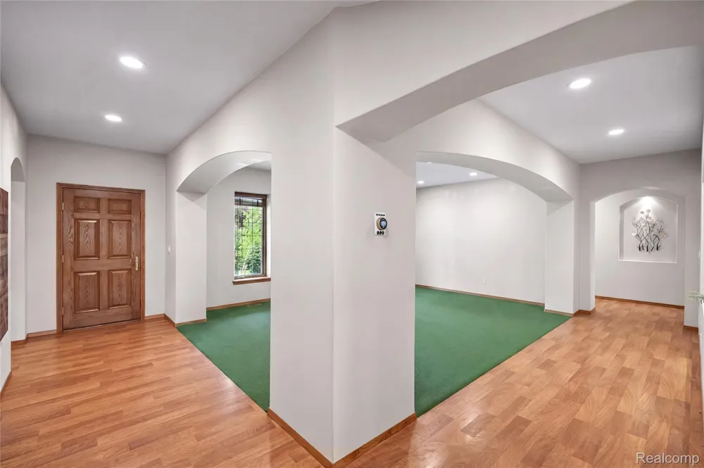4935 E Grand Lake Road Presque Isle Township, MI 49777
