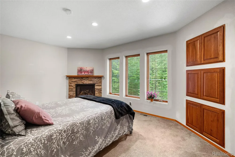 4935 E Grand Lake Road Presque Isle Township, MI 49777