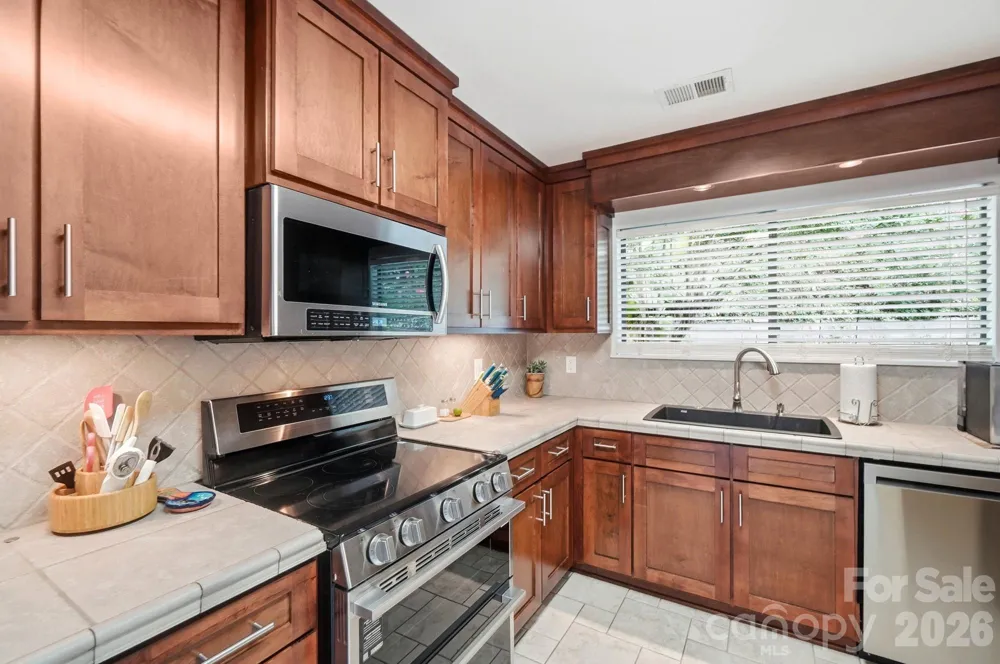 4142 Charlotte Highway #C Lake Wylie, SC 29710