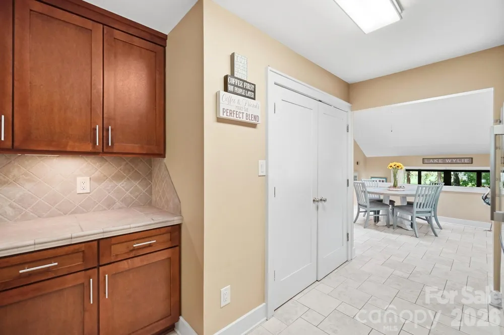 4142 Charlotte Highway #C Lake Wylie, SC 29710