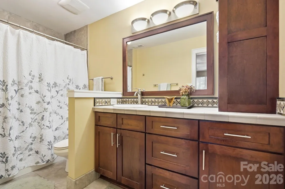 4142 Charlotte Highway #C Lake Wylie, SC 29710