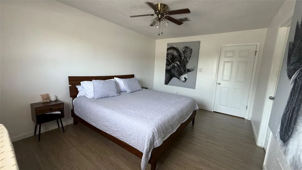 3812 Laura Leigh Drive Friendswood, TX 77546