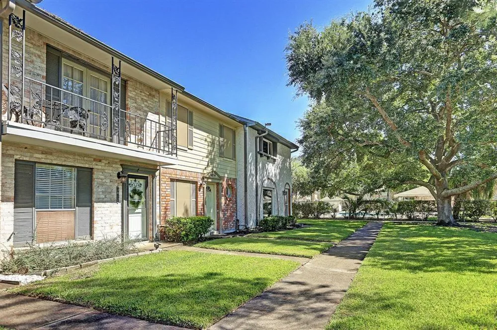 3812 Laura Leigh Drive Friendswood, TX 77546