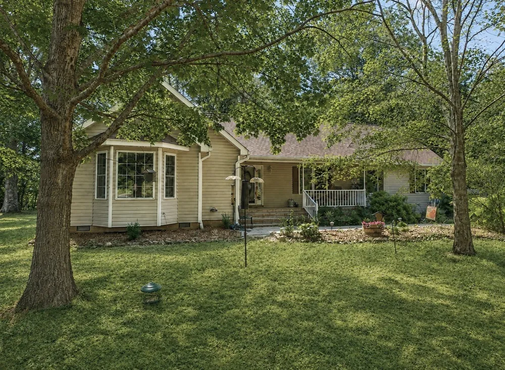 161 Ponder Ln Smithville, TN 37166