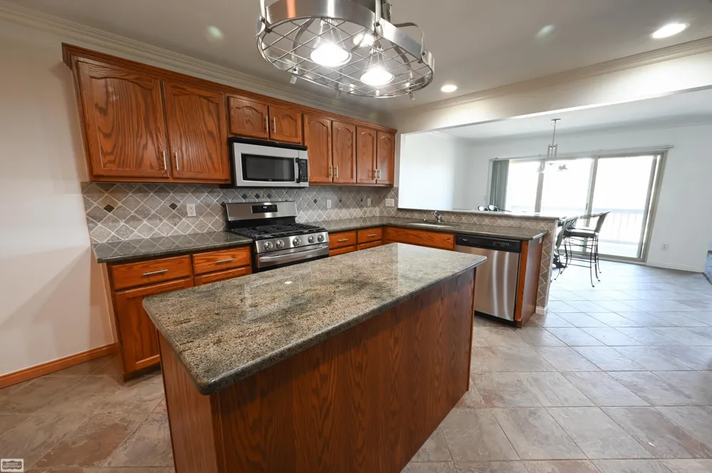 28777 Berwick Court Chesterfield Township, MI 48047
