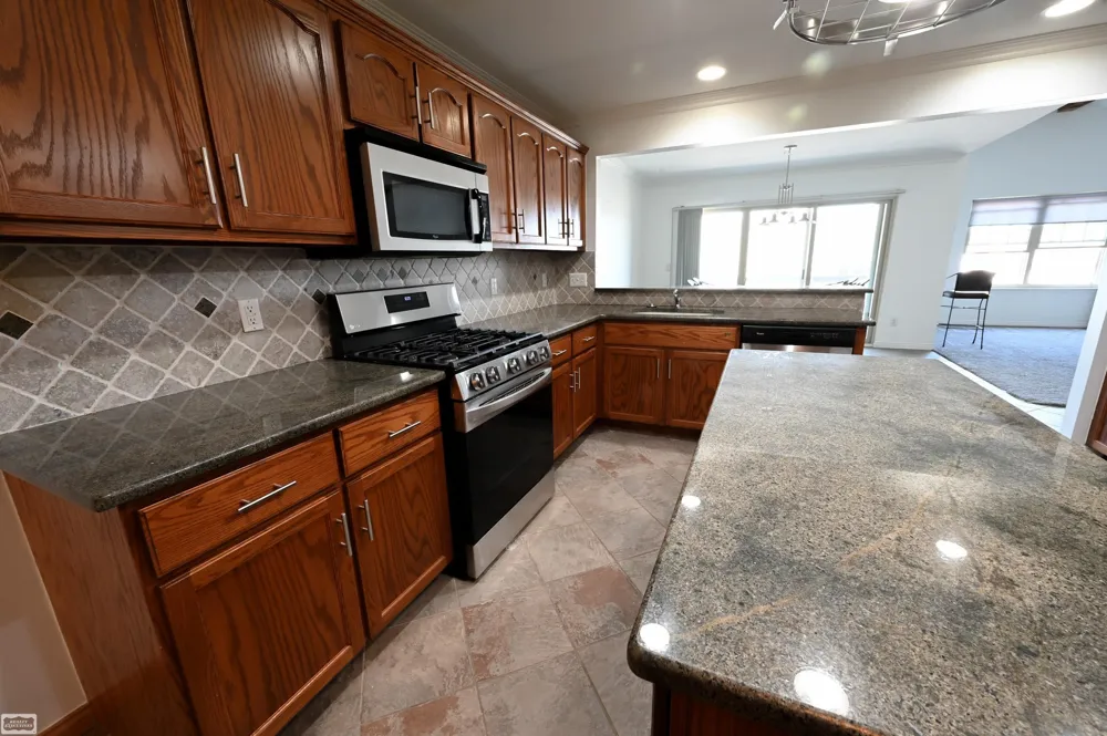 28777 Berwick Court Chesterfield Township, MI 48047