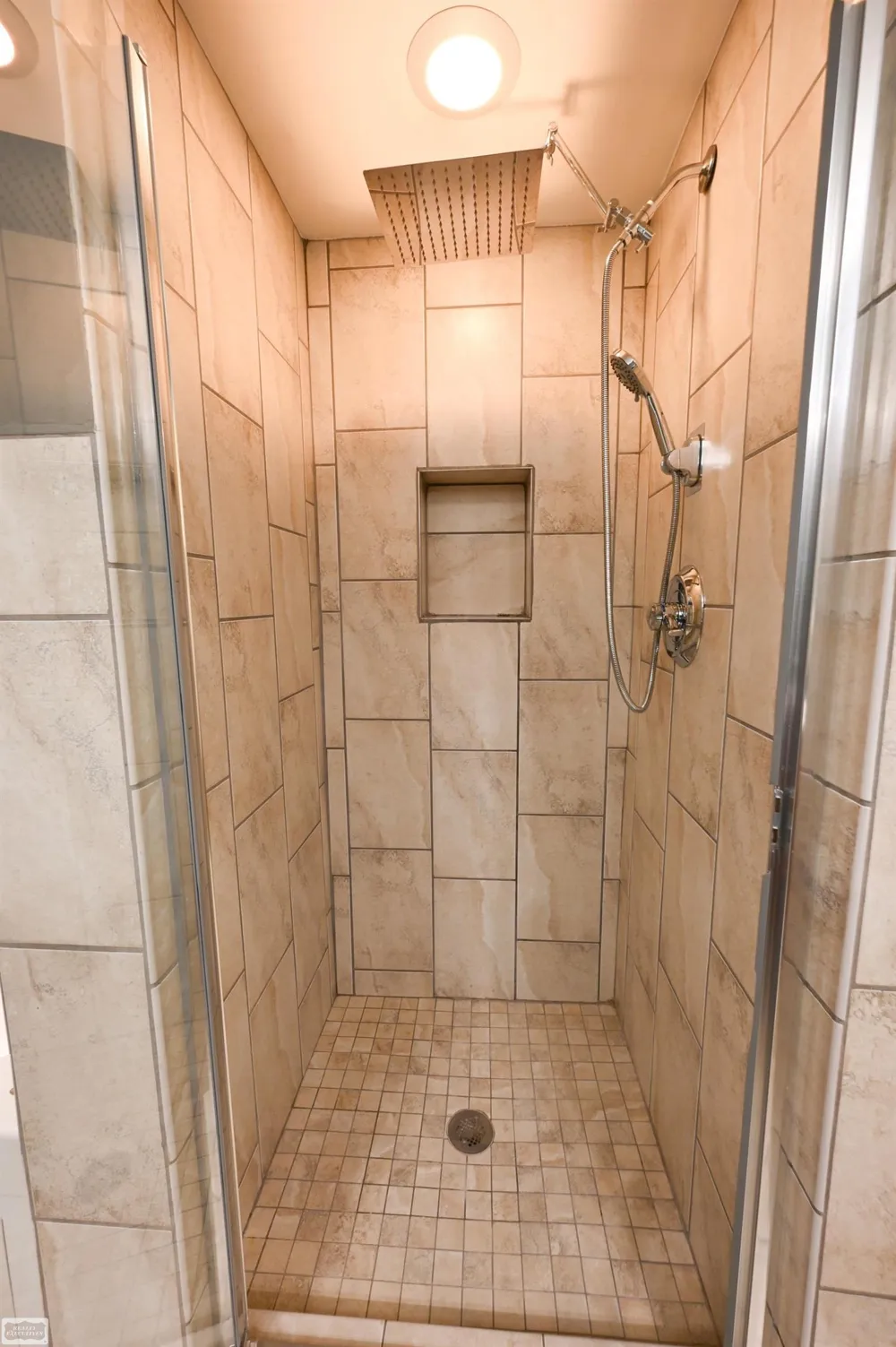 28777 Berwick Court Chesterfield Township, MI 48047