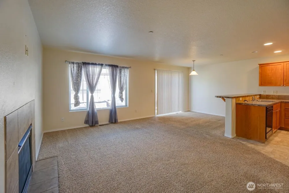 3355 NW 47 th Drive NW Camas, WA 98607