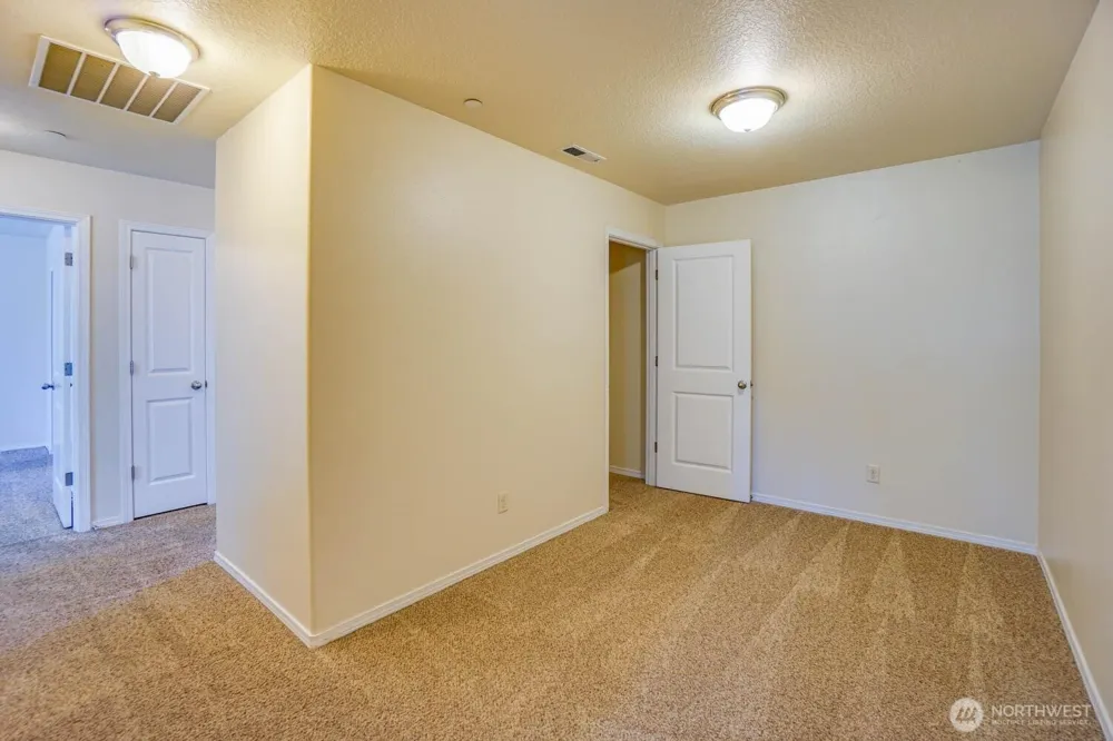3355 NW 47 th Drive NW Camas, WA 98607