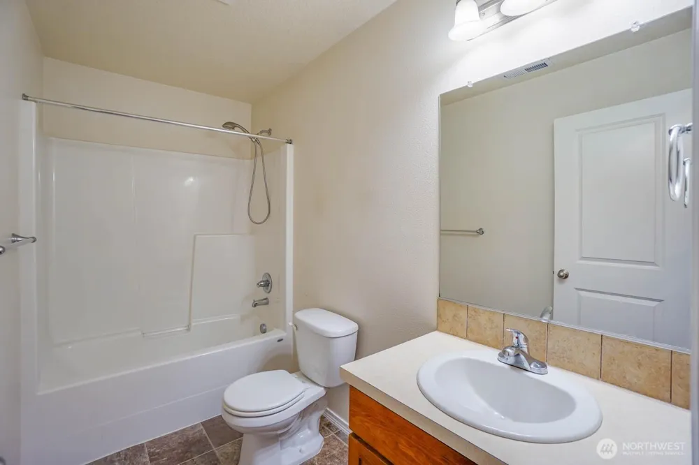 3355 NW 47 th Drive NW Camas, WA 98607