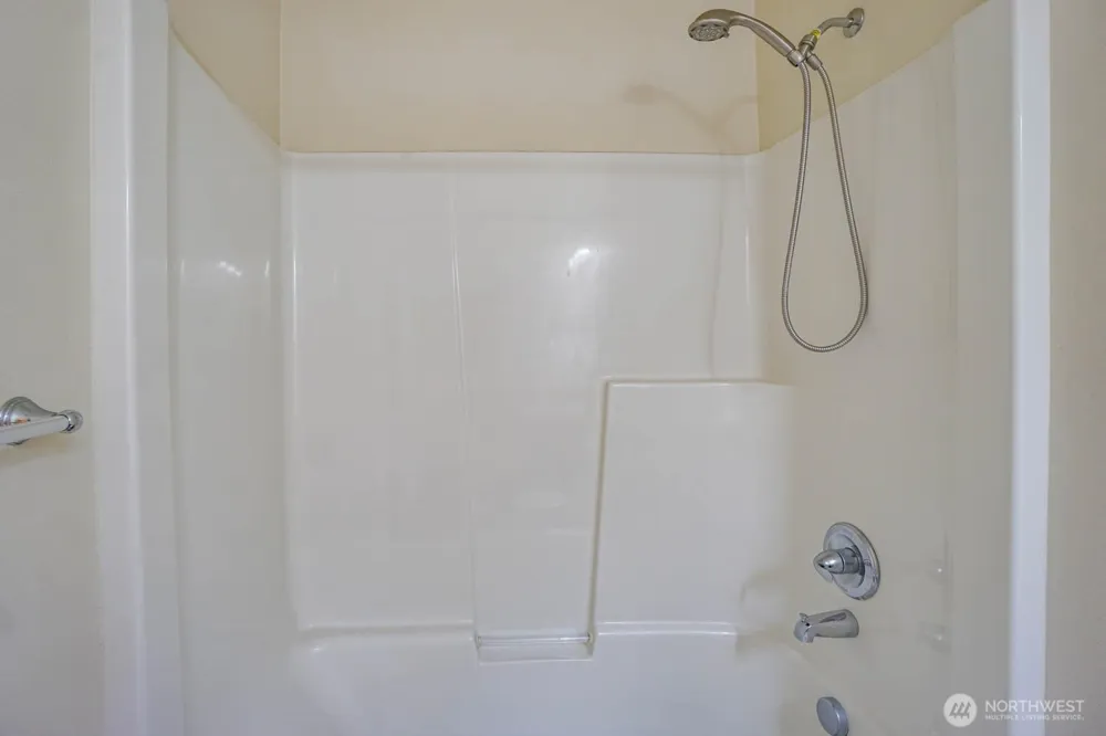 3355 NW 47 th Drive NW Camas, WA 98607