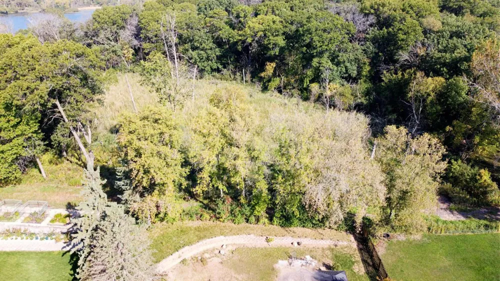 171 Red Oaks Drive Vadnais Heights, MN 55127