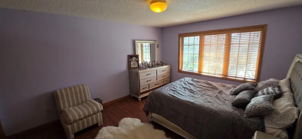 171 Red Oaks Drive Vadnais Heights, MN 55127