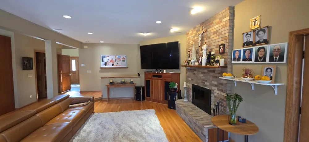 171 Red Oaks Drive Vadnais Heights, MN 55127
