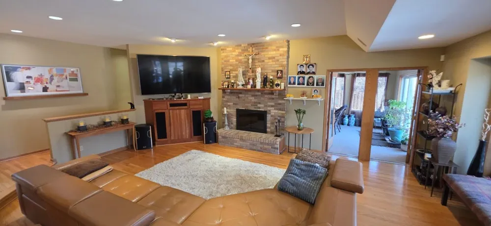 171 Red Oaks Drive Vadnais Heights, MN 55127