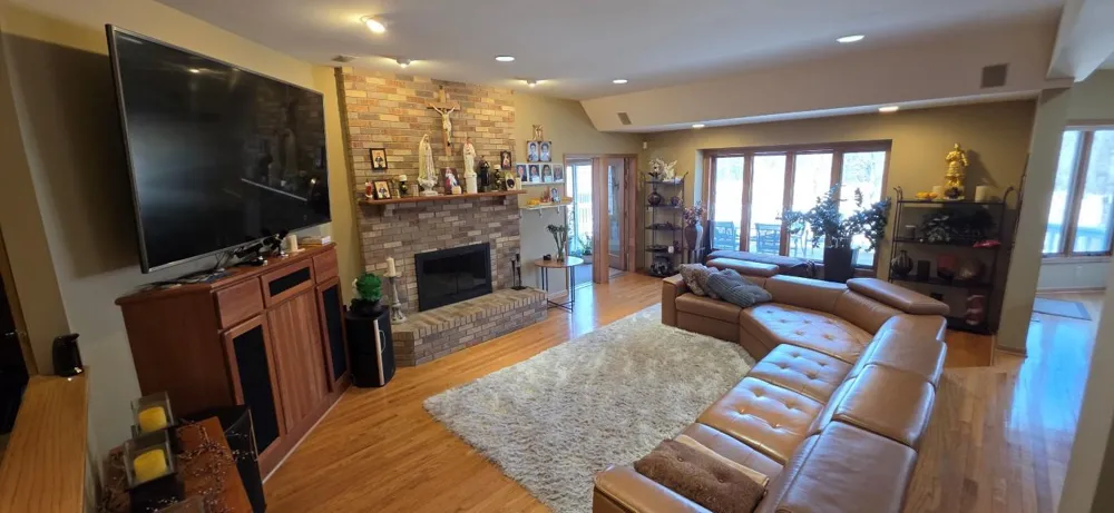 171 Red Oaks Drive Vadnais Heights, MN 55127
