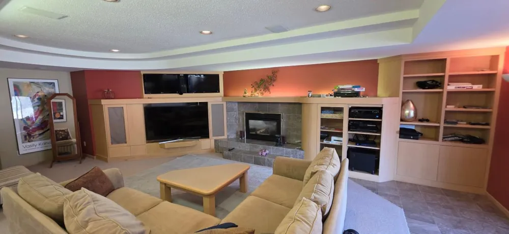 171 Red Oaks Drive Vadnais Heights, MN 55127