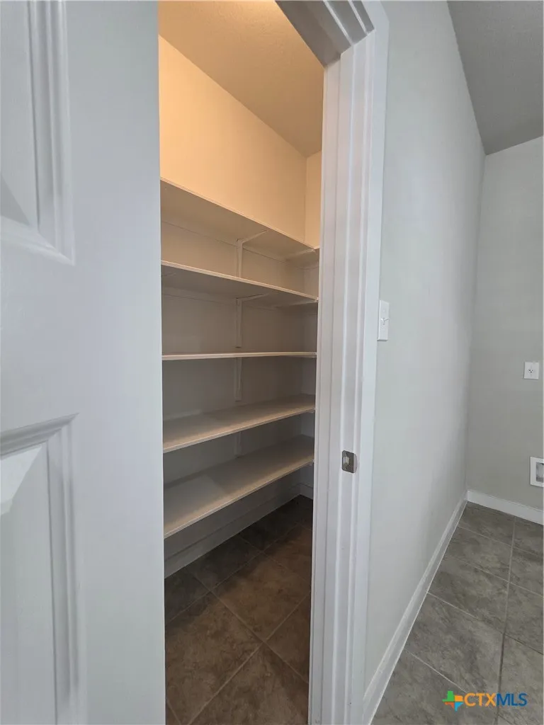 412 Hortus Drive Kyle, TX 78640