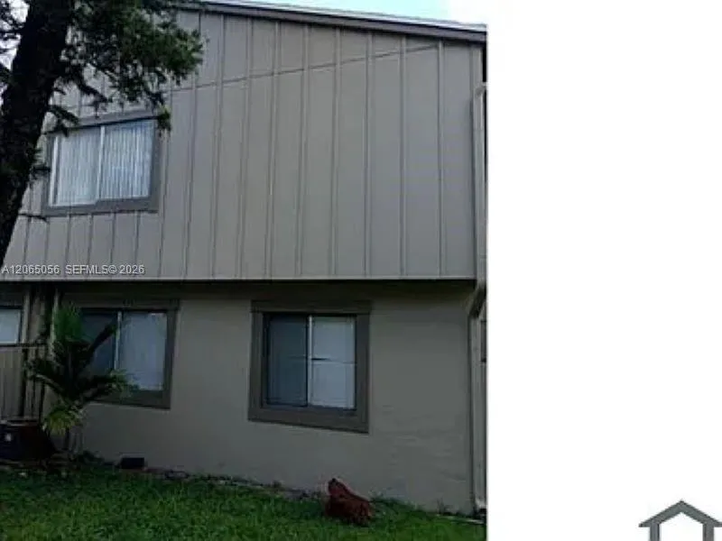 2219 NW 56th Ave #2-B Lauderhill, FL 33313