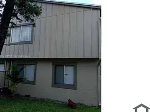 2219 NW 56th Ave #2-B