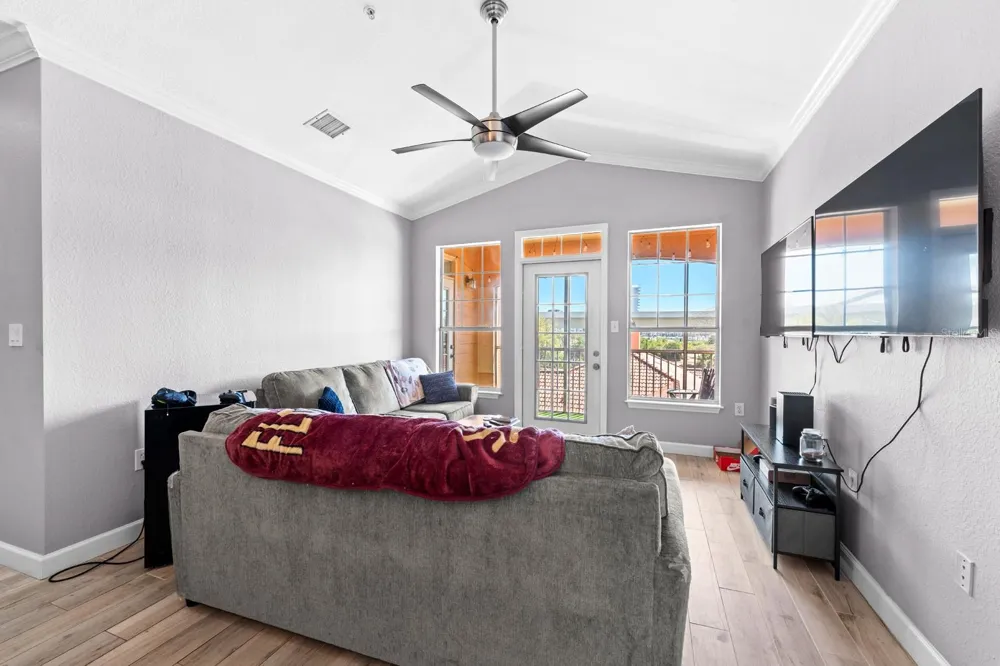 5000 CULBREATH KEY WAY #4303 Tampa, FL 33611