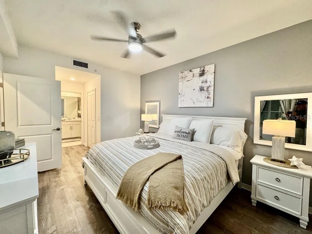 19116 SCALLOP LOOP #207 Lakewood Ranch, FL 34211