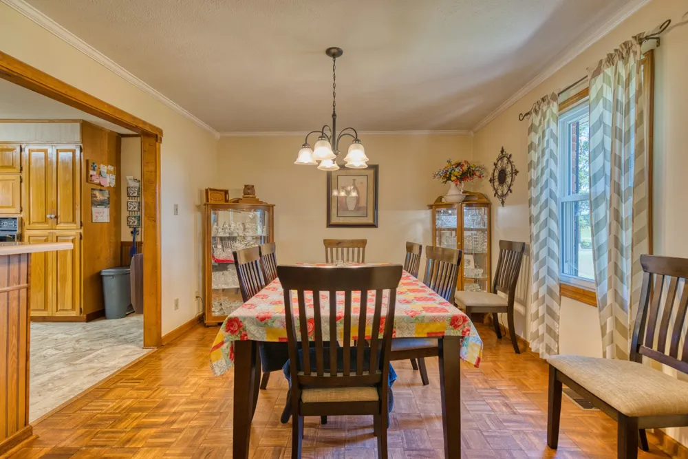 1402 Stuart Chapel Rd Lewisburg, KY 42256