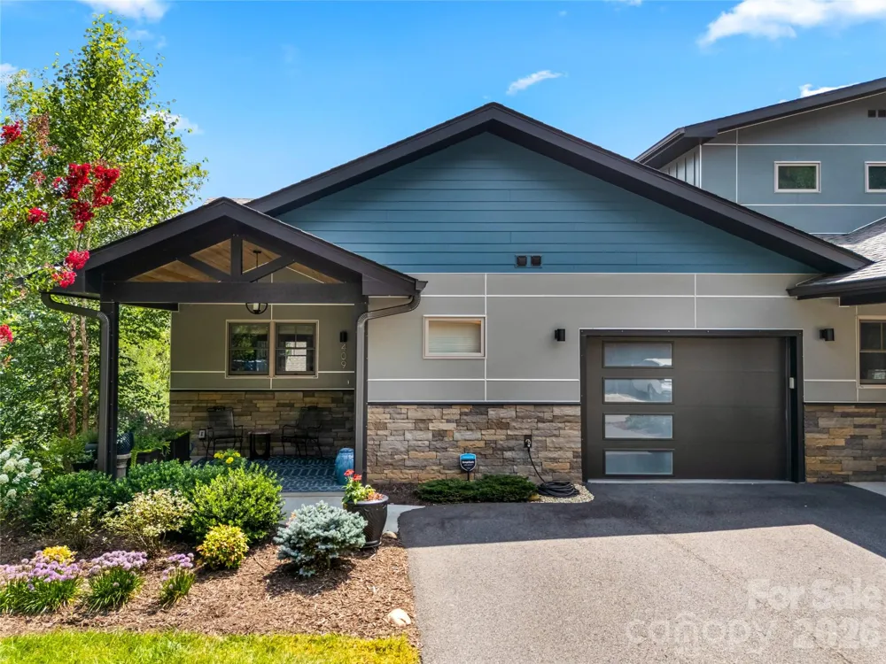 409 Kessler Place Asheville, NC 28804