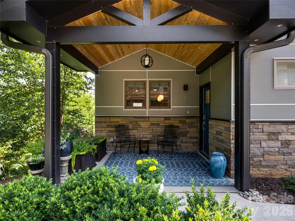 409 Kessler Place Asheville, NC 28804