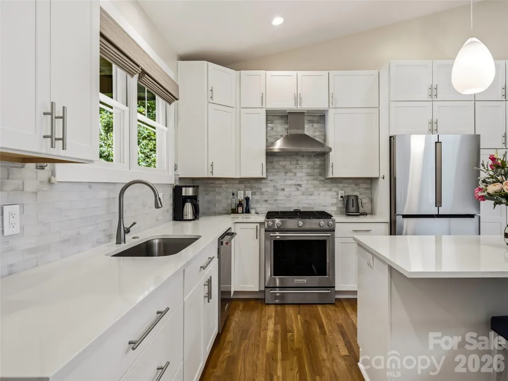 409 Kessler Place Asheville, NC 28804