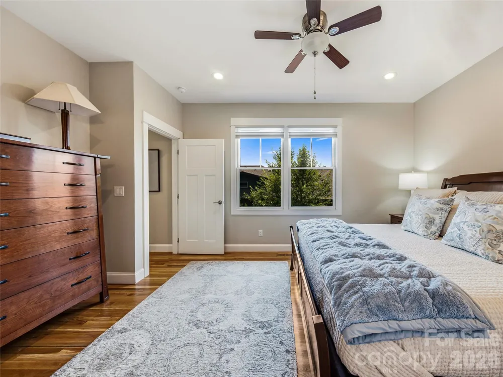 409 Kessler Place Asheville, NC 28804