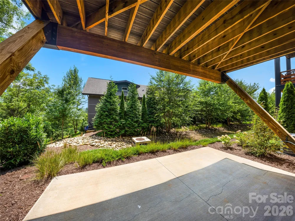 409 Kessler Place Asheville, NC 28804