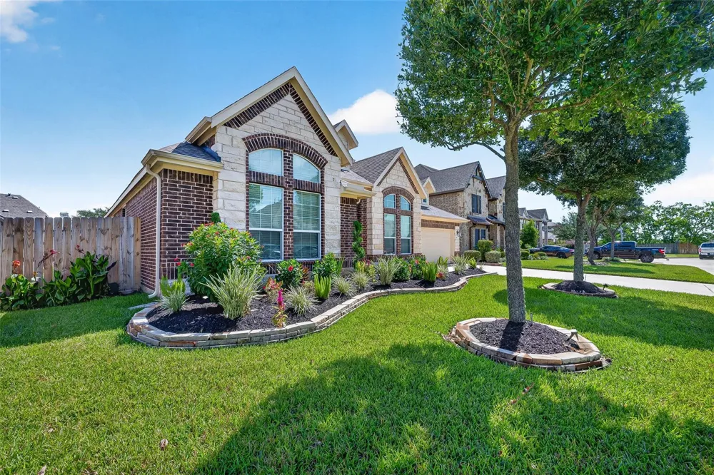 2414 Alexandra Deer Park, TX 77536