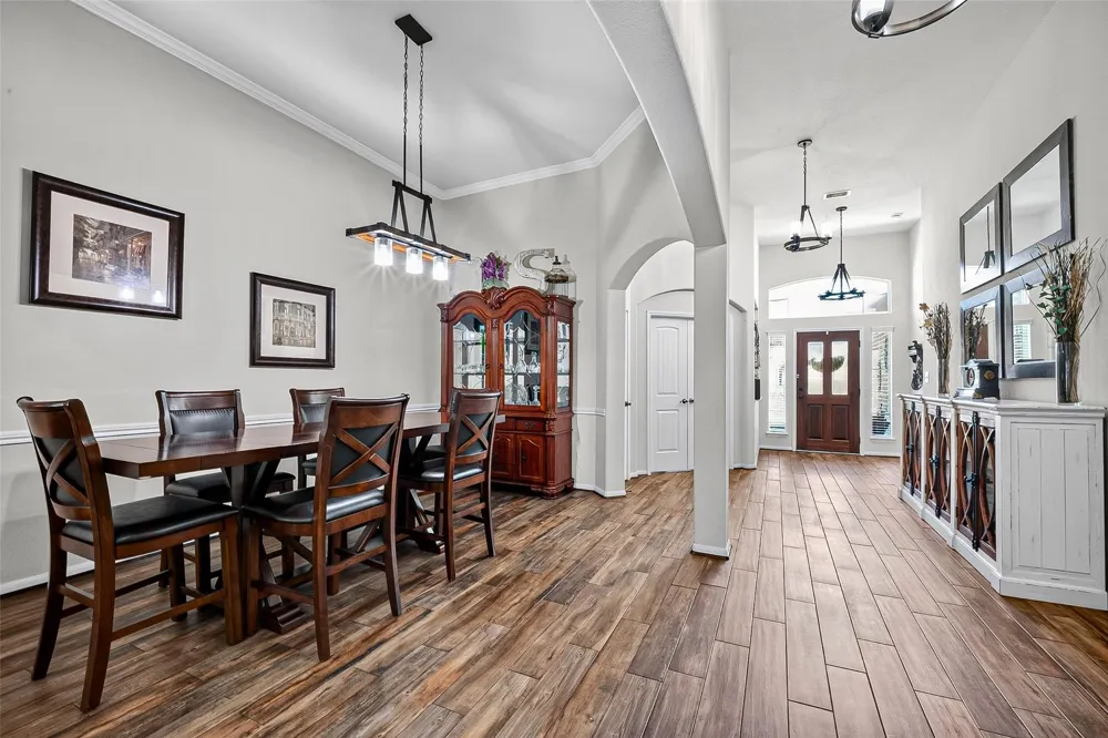 2414 Alexandra Deer Park, TX 77536