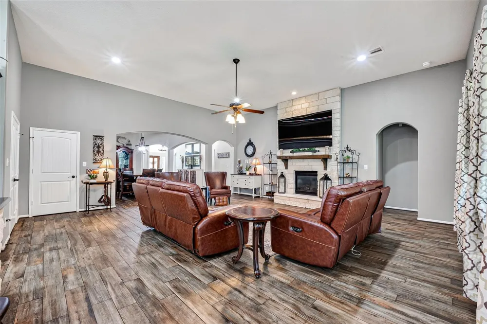 2414 Alexandra Deer Park, TX 77536