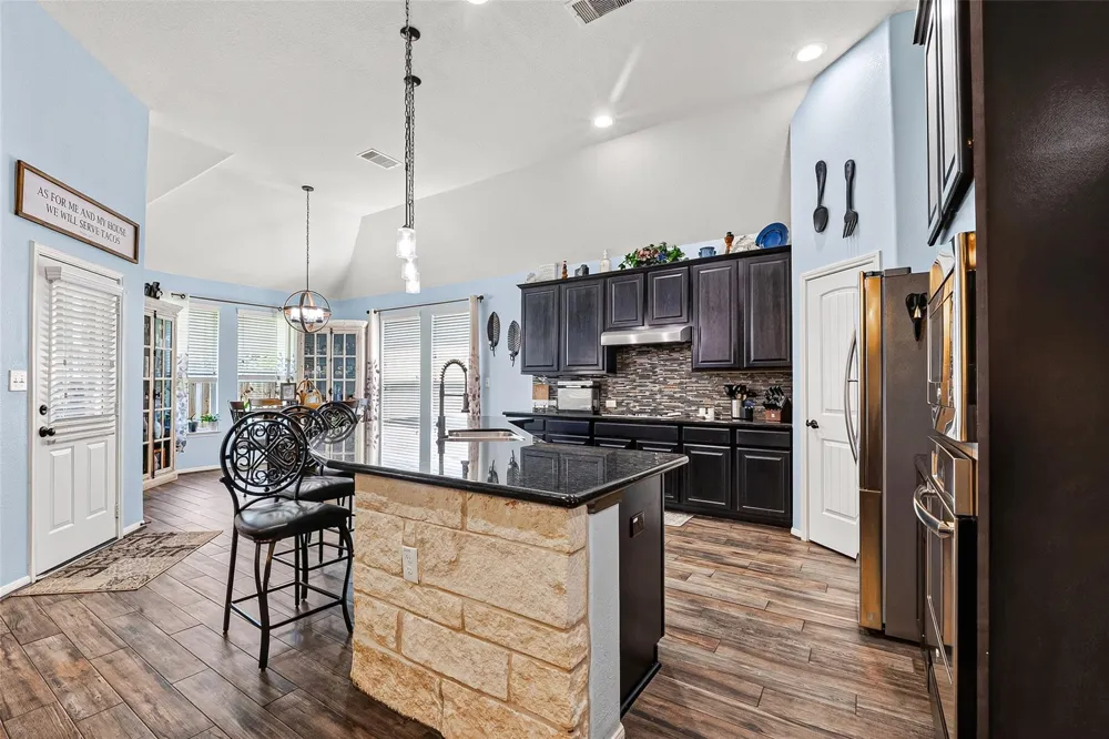 2414 Alexandra Deer Park, TX 77536