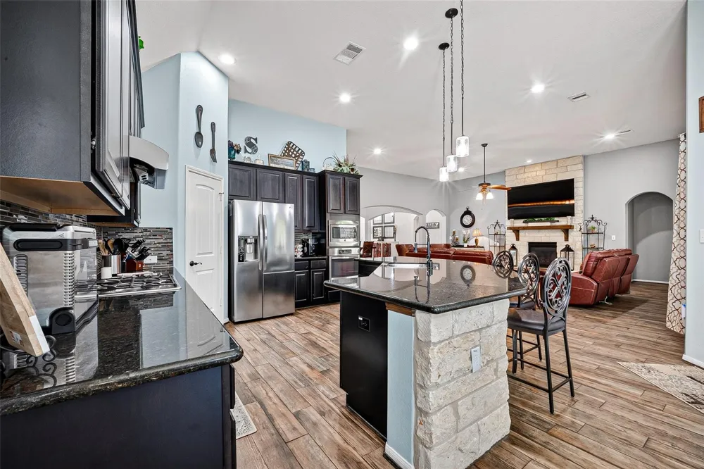 2414 Alexandra Deer Park, TX 77536