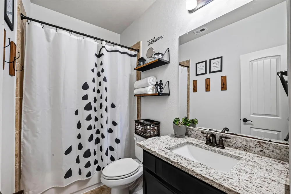 2414 Alexandra Deer Park, TX 77536