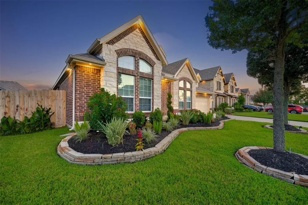 2414 Alexandra Deer Park, TX 77536