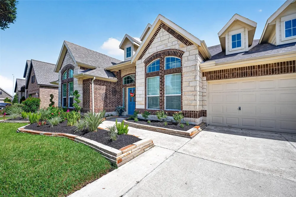 2414 Alexandra Deer Park, TX 77536