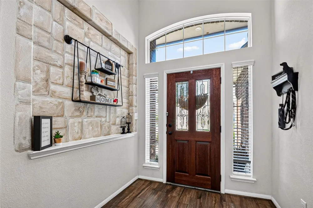 2414 Alexandra Deer Park, TX 77536